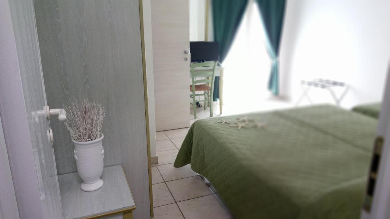Hotel Philadelphia Cattolica Eksteriør billede
