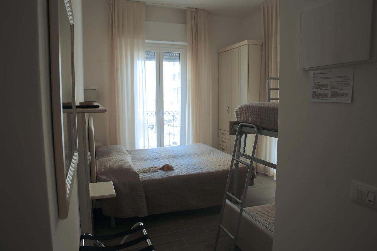 Hotel Philadelphia Cattolica Eksteriør billede