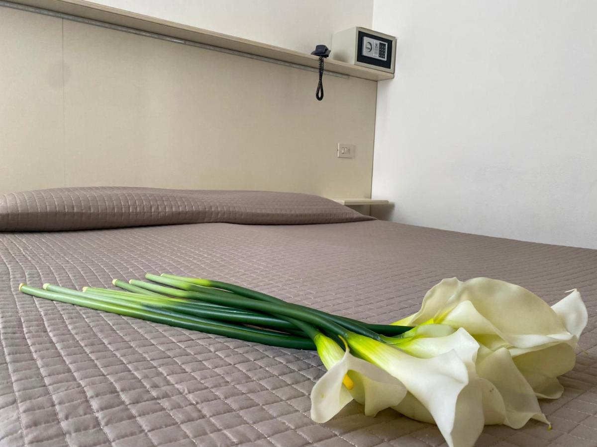 Hotel Philadelphia Cattolica Eksteriør billede